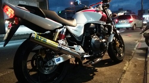 Cb400マフラー 愛媛県今治市のホンダ Honda バイク販売店 高橋商会